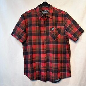 NWOT Middle of Beyond “Krampus” red plaid short sleeve button down shirt Size L
